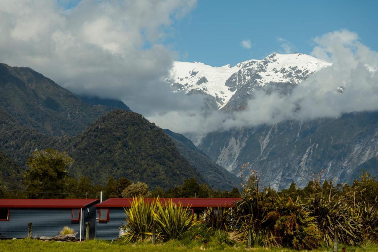 Te Awa Cottages ฟรานซ์โจเซฟ ภายนอก รูปภาพ